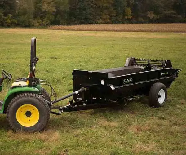PTO Manure Spreader, 125 cu ft – Horse Manure Spreader being displayed.