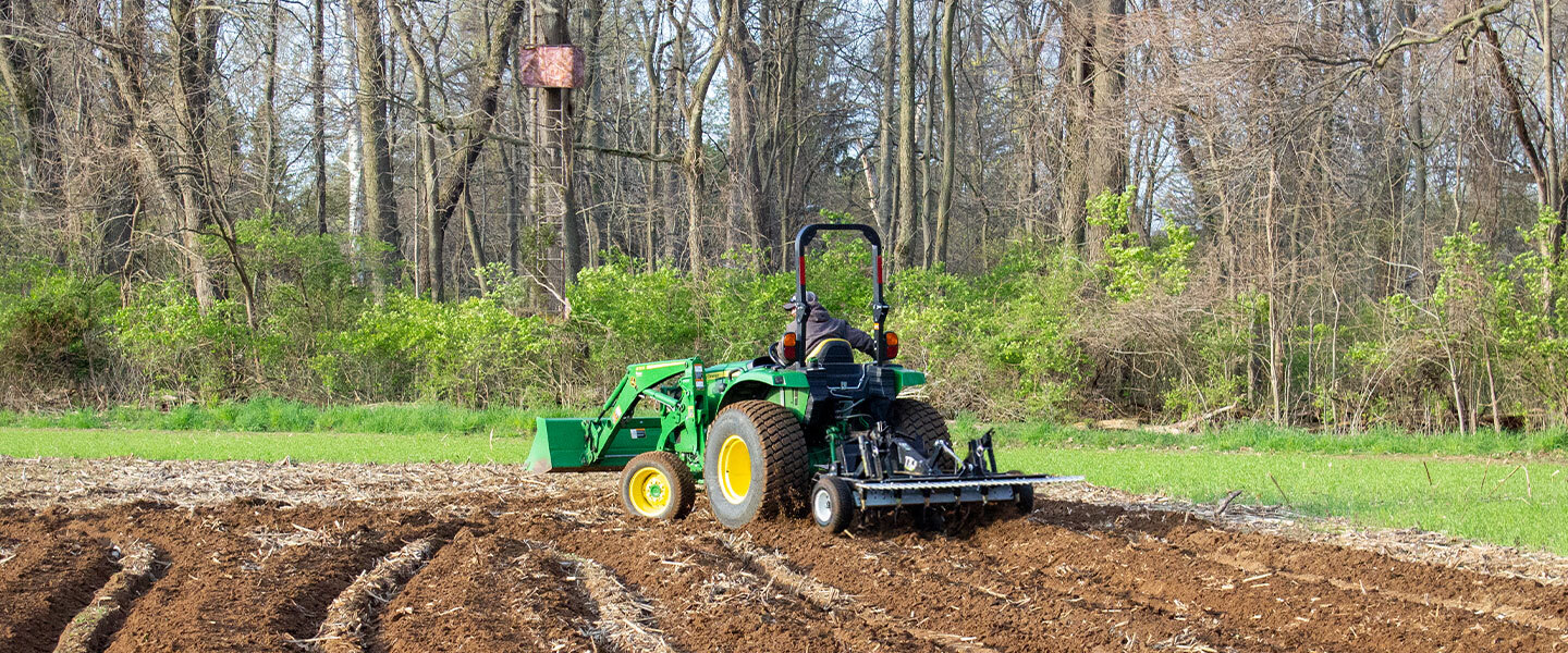 Tractor using disc attachments for TR3