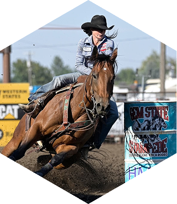 Hayle Gibson Stillwell riding a horse.